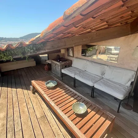 Appartement Duplex Lumineux Avec Superbe Vue Et Terrasse *