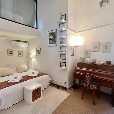 Duplex Lumineux Avec Superbe Vue Et Terrasse Hyères